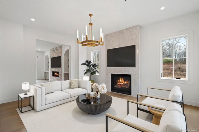 9 Wilderness Road, Nissequogue, NY 11780