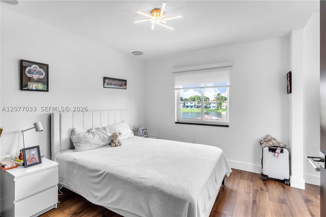 11101 NW 72nd Ter, Doral, FL 33178