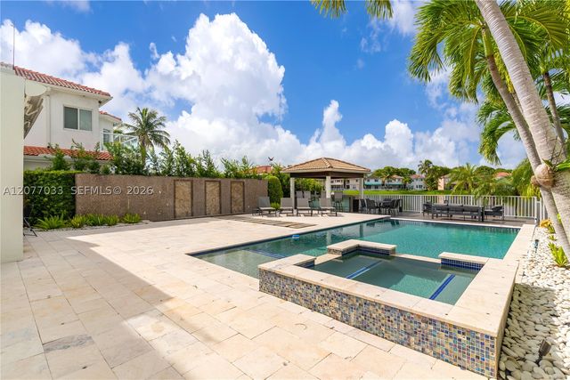 11101 NW 72nd Ter, Doral, FL 33178
