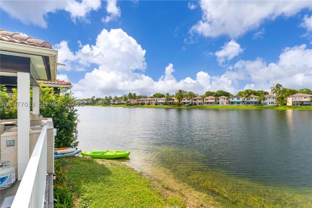 11101 NW 72nd Ter, Doral, FL 33178