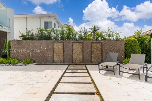 11101 NW 72nd Ter, Doral, FL 33178