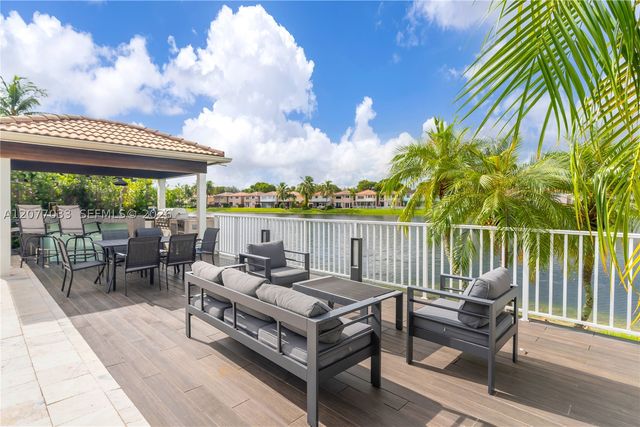 11101 NW 72nd Ter, Doral, FL 33178