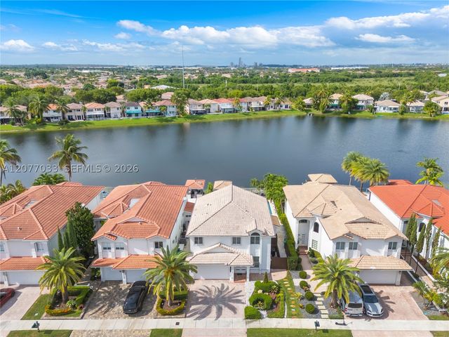 11101 NW 72nd Ter, Doral, FL 33178