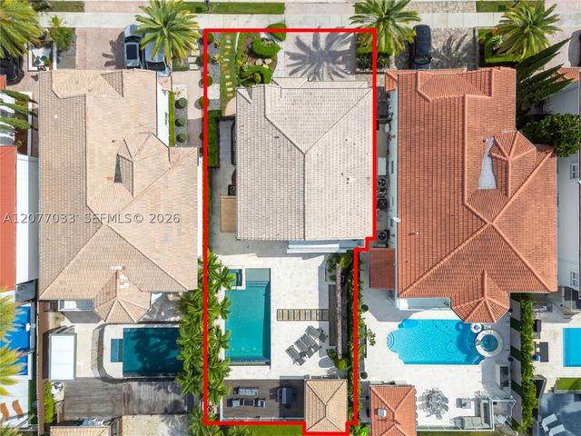 11101 NW 72nd Ter, Doral, FL 33178