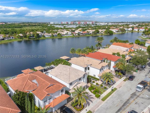 11101 NW 72nd Ter, Doral, FL 33178