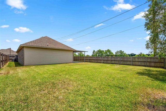 1511 Bowen Road, Lake Charles, LA 70611