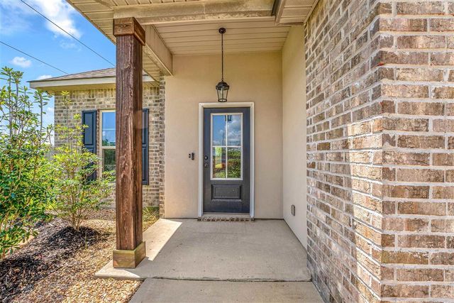 1511 Bowen Road, Lake Charles, LA 70611