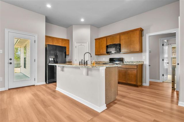 1511 Bowen Road, Lake Charles, LA 70611