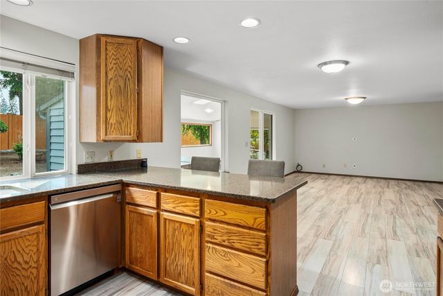 820 Monroe Avenue NE, Renton, WA 98056