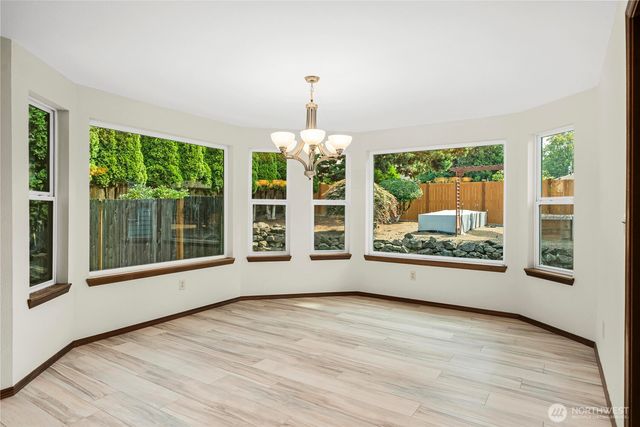 820 Monroe Avenue NE, Renton, WA 98056