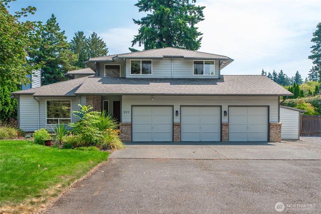 820 Monroe Avenue NE, Renton, WA 98056