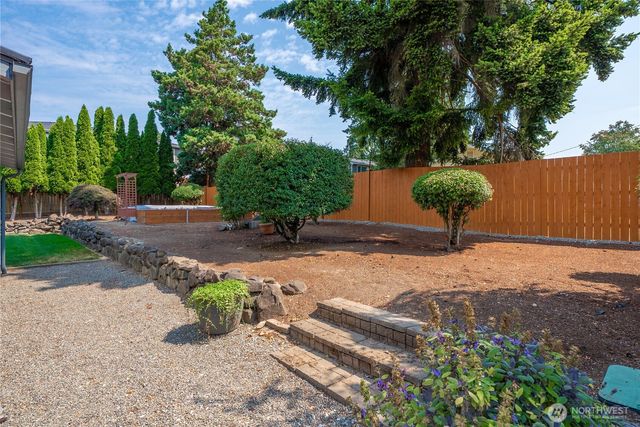 820 Monroe Avenue NE, Renton, WA 98056