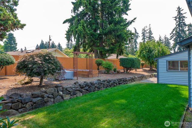 820 Monroe Avenue NE, Renton, WA 98056