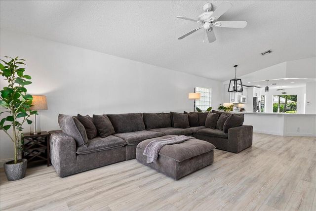 1820 S Club Drive, Wellington, FL 33414