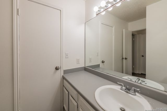 7006 Silver Canyon, San Antonio, TX 78244