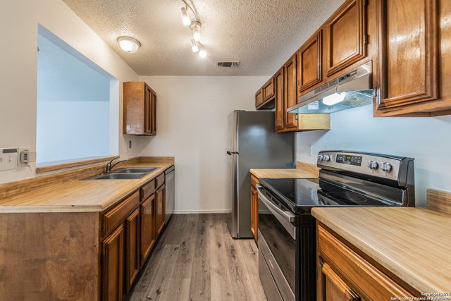 7006 Silver Canyon, San Antonio, TX 78244