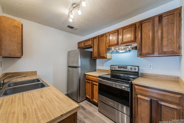 7006 Silver Canyon, San Antonio, TX 78244
