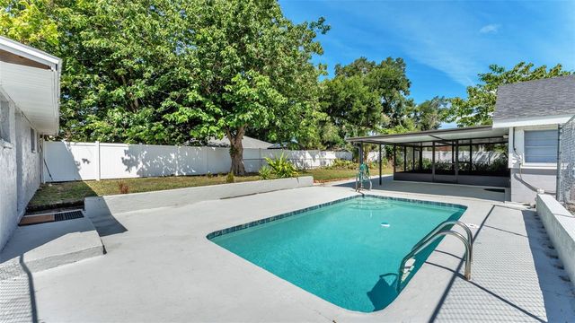 5353 7TH STREET SE, Lakeland, FL 33812