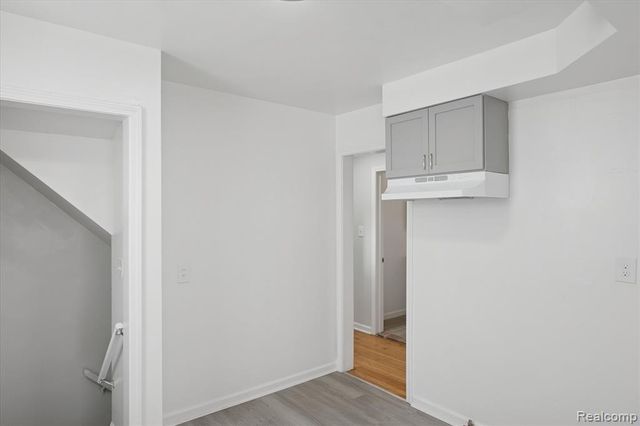 11285 Lakepointe Street, Detroit, MI 48224