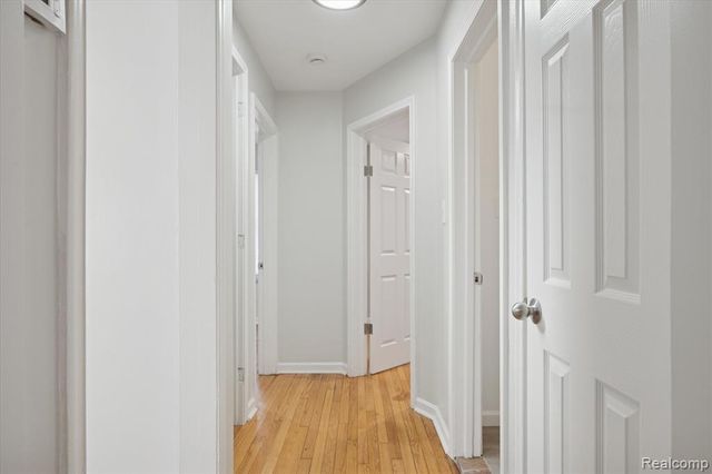 11285 Lakepointe Street, Detroit, MI 48224