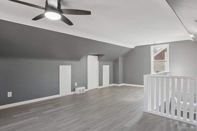 11285 Lakepointe Street, Detroit, MI 48224