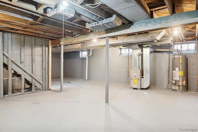 11285 Lakepointe Street, Detroit, MI 48224