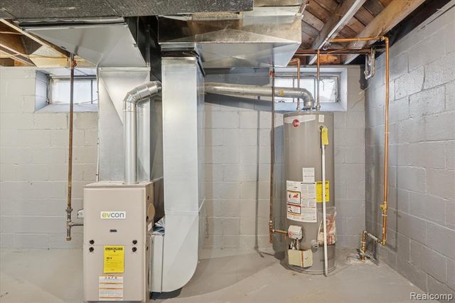 11285 Lakepointe Street, Detroit, MI 48224