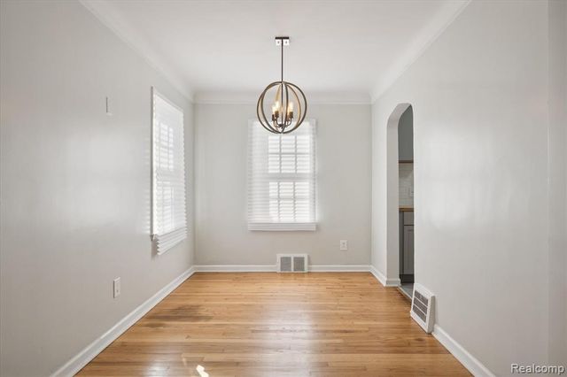 11285 Lakepointe Street, Detroit, MI 48224