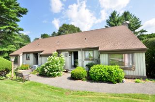 621 Heritage Village B, Southbury, CT 06488