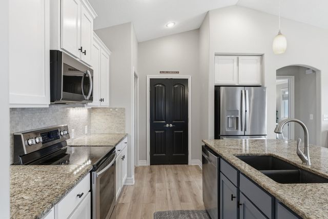 1442 S Alden St, Wichita, KS 67230