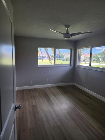 5325 Cocoa Court, Cape Coral, FL 33904