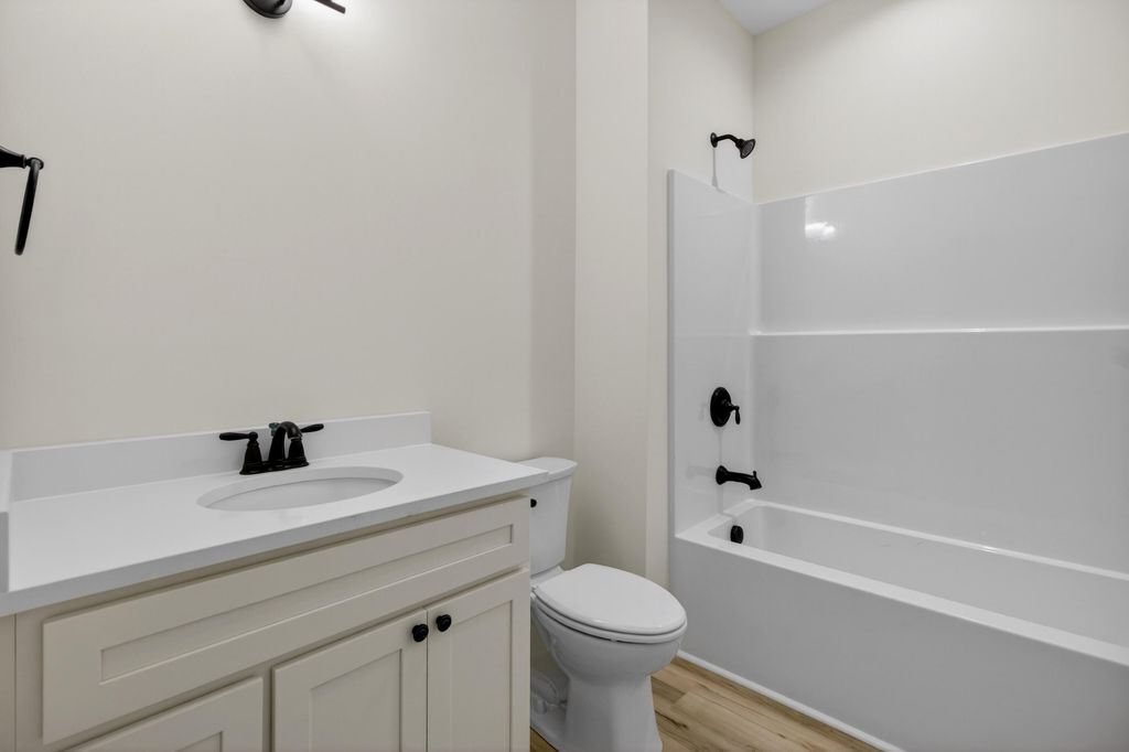 Image 22 of property listing at 102 Brightwood Drive, Huger, SC 29450