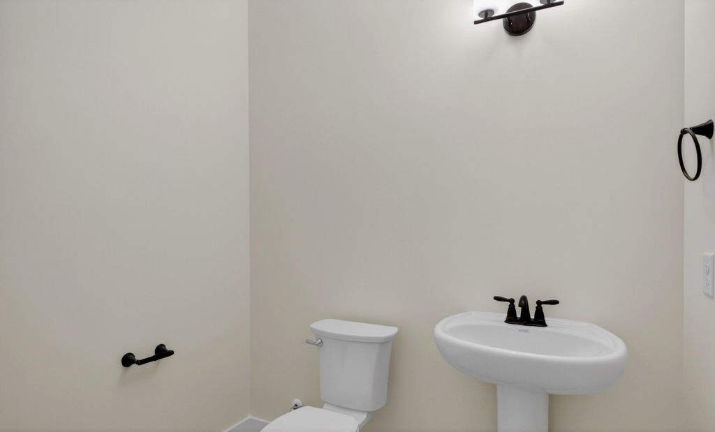 Image 30 of property listing at 102 Brightwood Drive, Huger, SC 29450