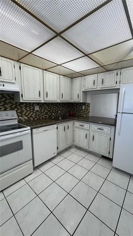 8300 Sands Point Blvd K105, Tamarac, FL 33321