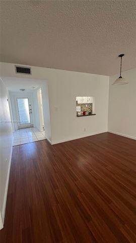 8300 Sands Point Blvd K105, Tamarac, FL 33321