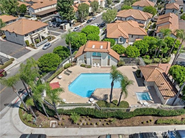 23301 La Crescenta, Mission Viejo, CA 92691