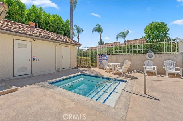 23301 La Crescenta, Mission Viejo, CA 92691