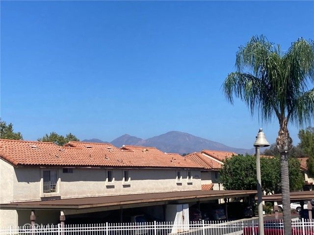 23301 La Crescenta, Mission Viejo, CA 92691