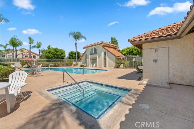 23301 La Crescenta, Mission Viejo, CA 92691