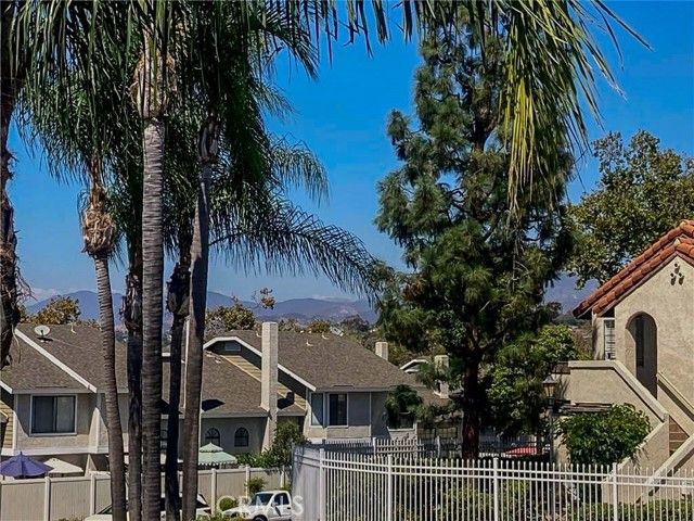 23301 La Crescenta, Mission Viejo, CA 92691