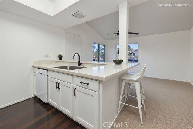 23301 La Crescenta, Mission Viejo, CA 92691