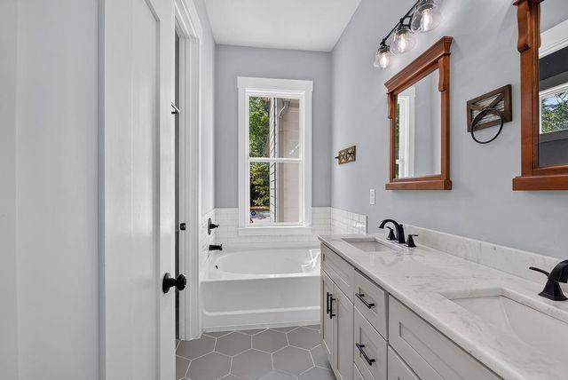 54 Roscoe Road, Newnan, GA 30263