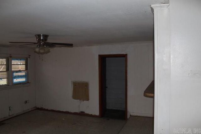 504 NE 3rd Street, England, AR 72046