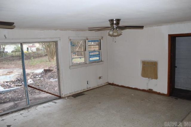 504 NE 3rd Street, England, AR 72046