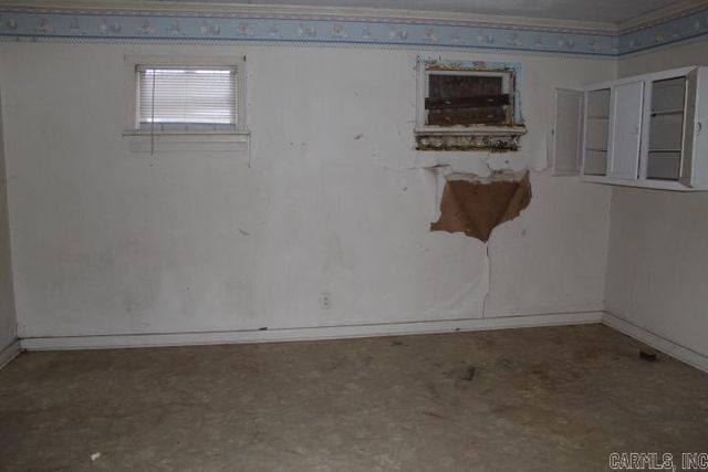 504 NE 3rd Street, England, AR 72046