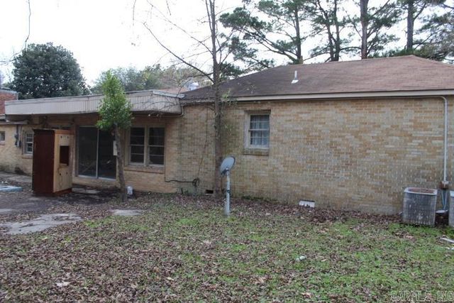 504 NE 3rd Street, England, AR 72046