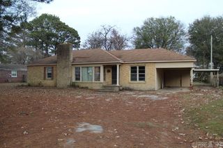 504 NE 3rd Street, England, AR 72046