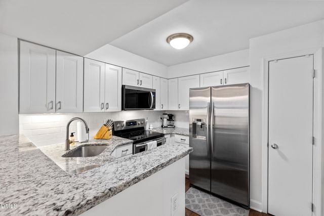 1021 Wirewood Drive 202, Raleigh, NC 27605