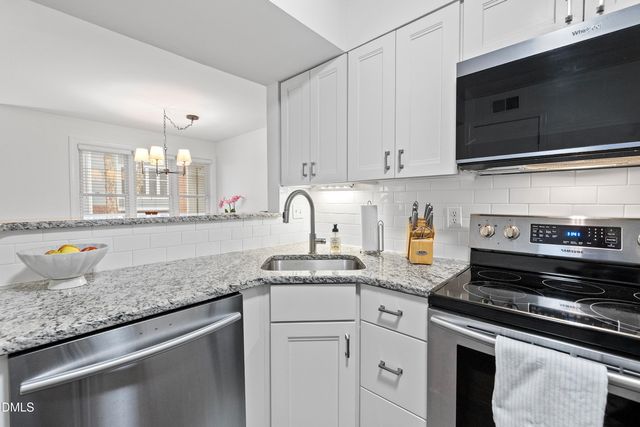 1021 Wirewood Drive 202, Raleigh, NC 27605