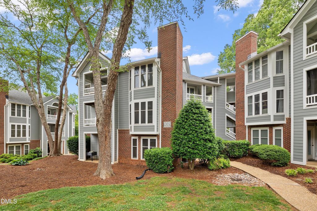 1021 Wirewood Drive 202, Raleigh, NC 27605